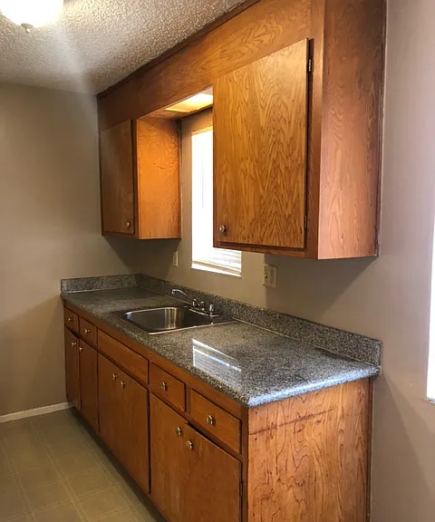 2515 Benvenue Avenue — Photo 18