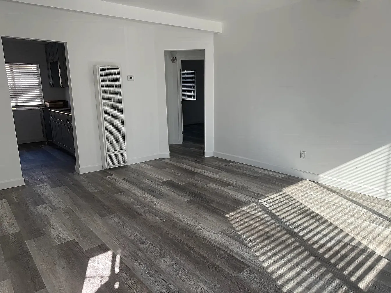 2 bed, 800 sqft, $2,500 — Photo 1