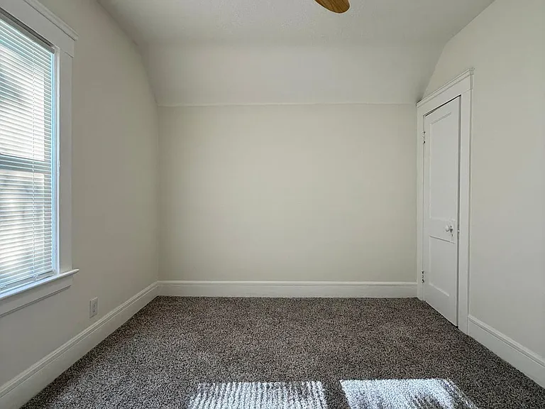 3374 W 88th St #1 — Photo 37