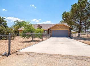 16228 Ocotilla Rd, Apple Valley, CA 92307