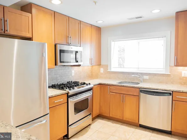 1901 Lincoln Rd NE APT 204, Washington, DC 20002