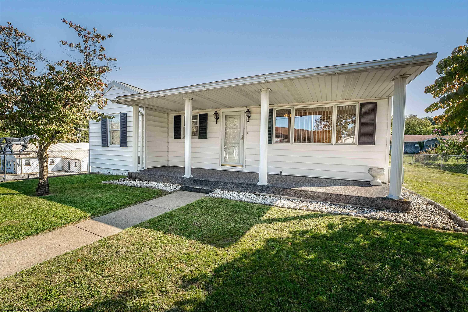 1109 Brooks St photo 1