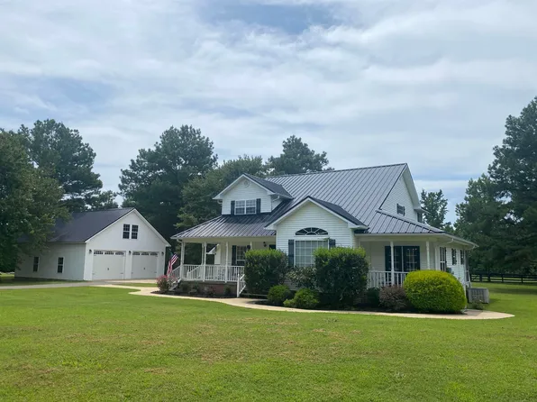 235 Cedarfield Ln, Henderson, TN 38340