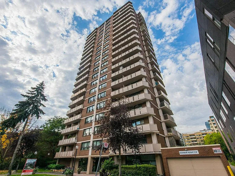 10 Huntley St #1 — Photo 20