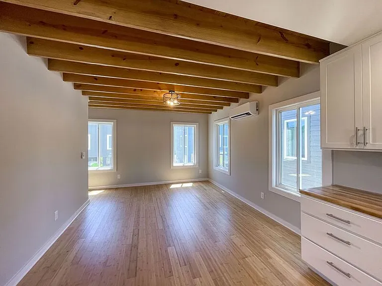 80 E Cascade St — Photo 5