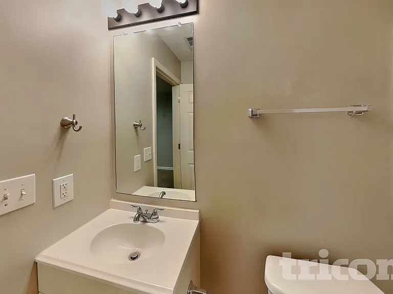 1455 Enchanted Forest Dr — Photo 14