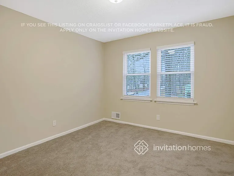 4496 Fowler Ln — Photo 15