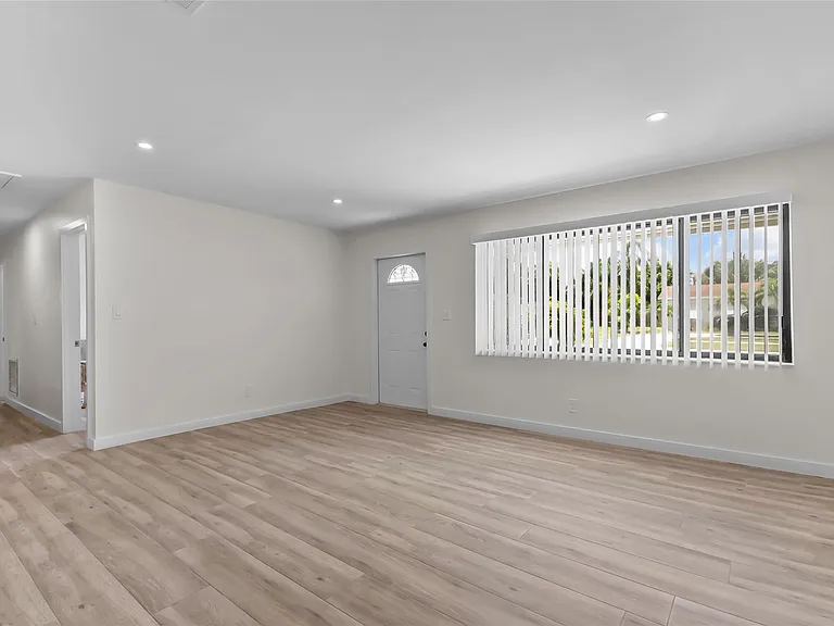 908 Lighthouse Dr — Photo 11