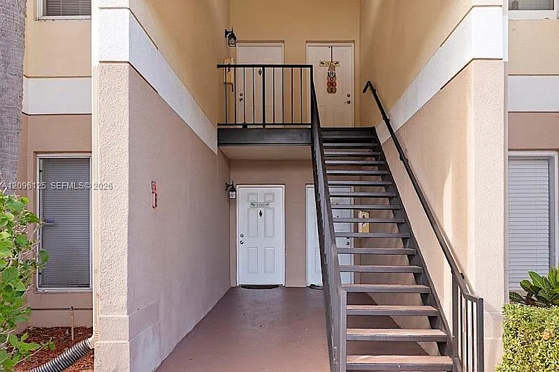 815 W Boynton Beach Blvd #11-206