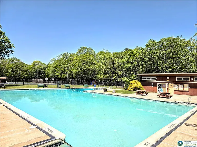 Bear Creek Lakes Amenities