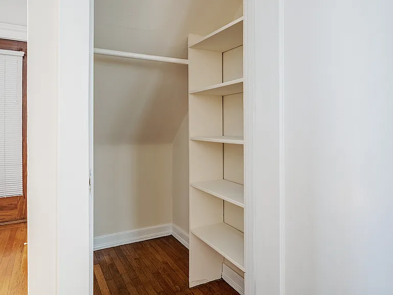1586 Chestnut St — Photo 17
