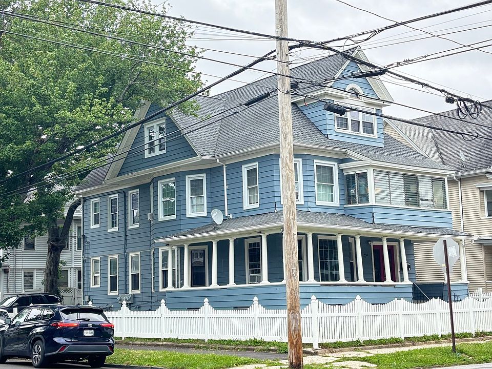 1st image of 550 Laurel Avenue