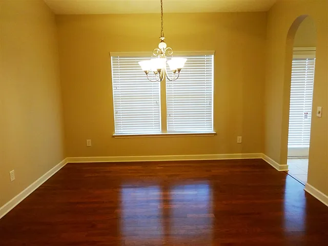515 Crossland Dr — Photo 10