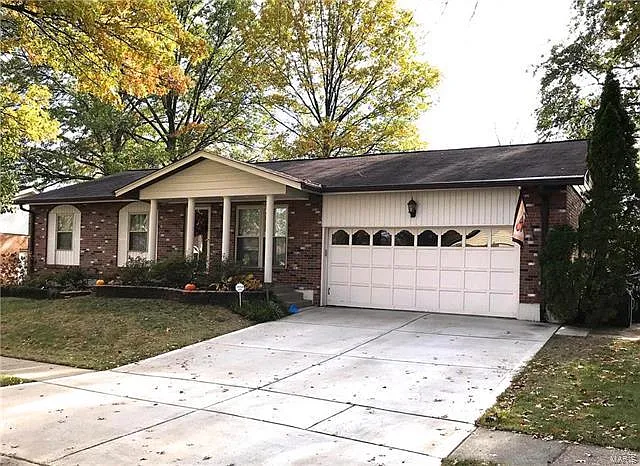 4036 Camelot Estates Ct photo 1