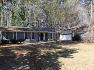 5376 Fieldgreen Dr, Stone Mountain, GA