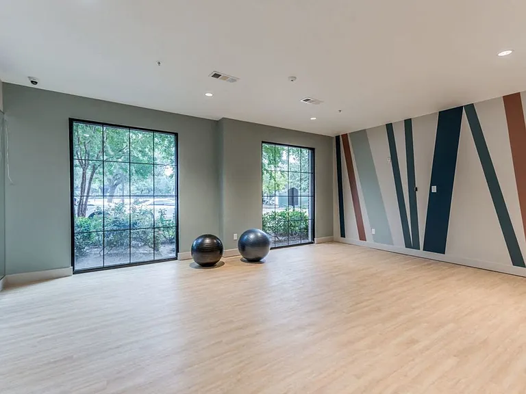 Villas at Bunker Hill Apartments — Photo 8