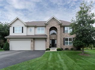 1469 Fox Path Ln, Hoffman Estates, IL 60192