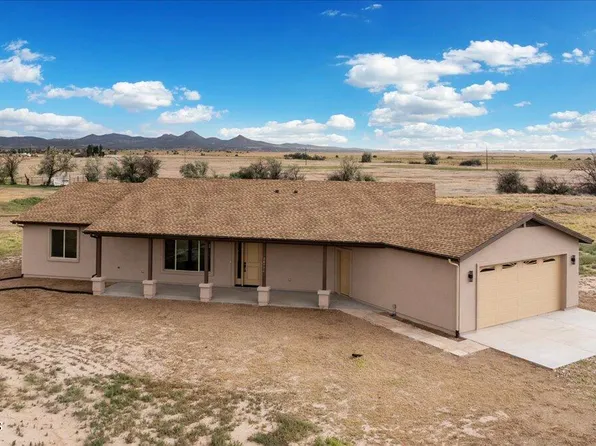 26774 N Bonita Vista Ct, Paulden, AZ 86334
