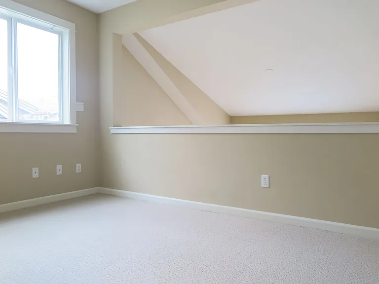 10267 NW Alder Grove Ln — Photo 11