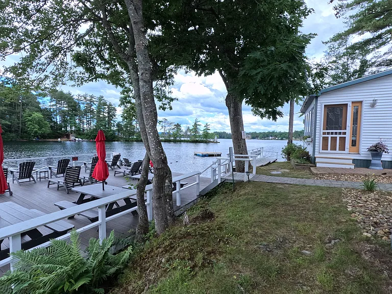 Sundeck, swim area and raft