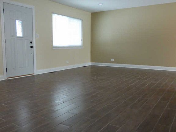 3rd image of 6824 West Ave