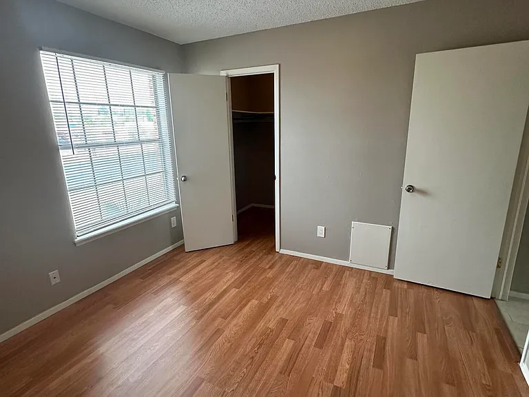 6925 Escondido Dr #A — Photo 27