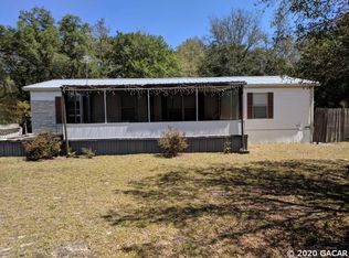 645 Lake Susan Rd, Hawthorne, FL 32640