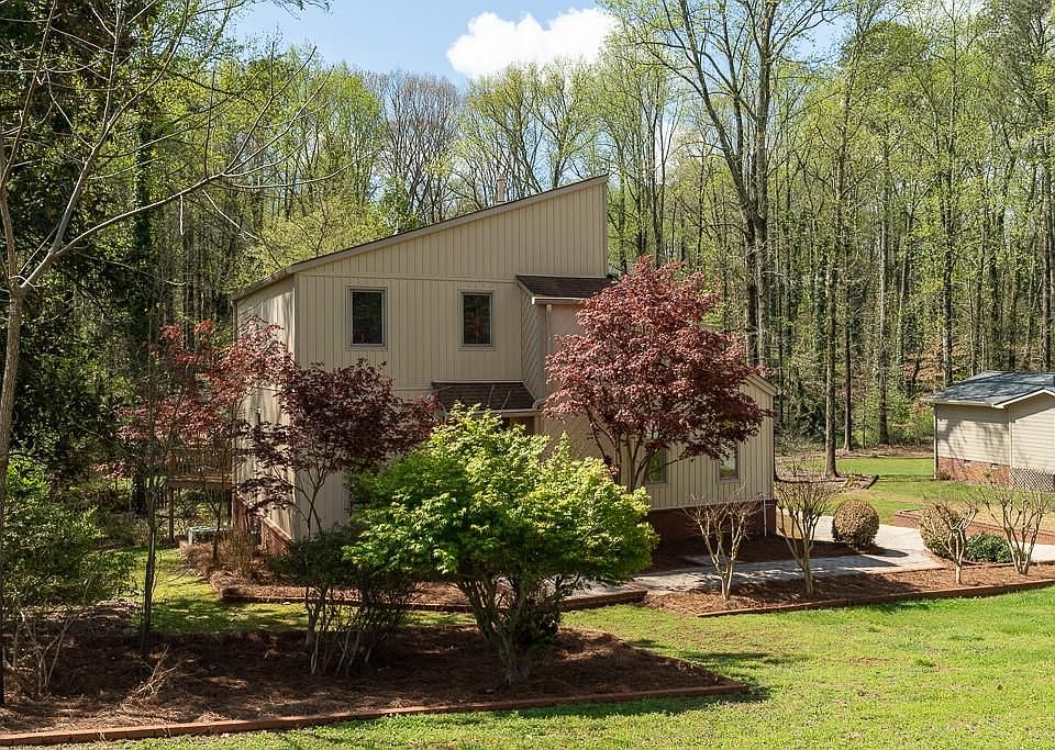 1st image of 4079 Dunnington Dr