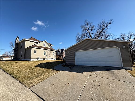 4th image of 1612 7th Ave