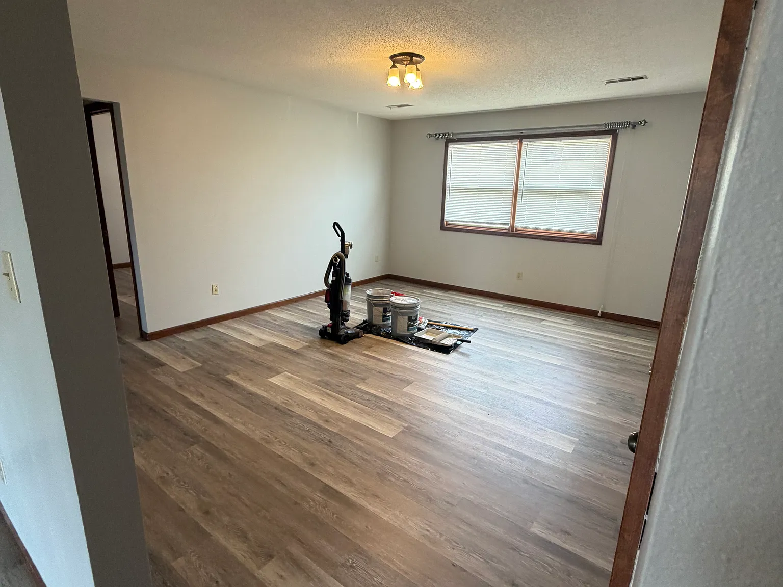 2 bed, 800 sqft, $830 — Photo 1