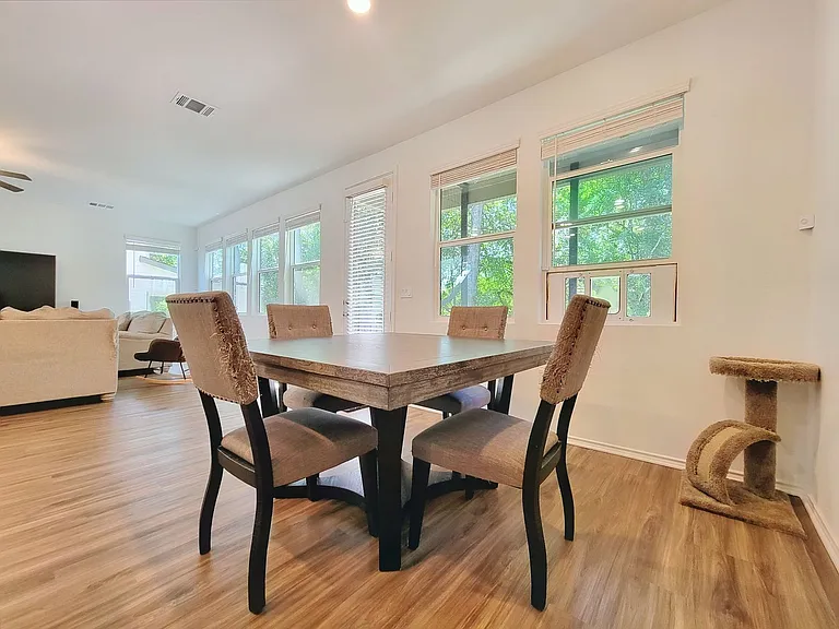 1111 Winnie Dr — Photo 9