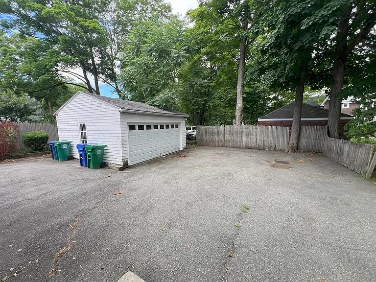 19 Maple St #19 — Photo 14