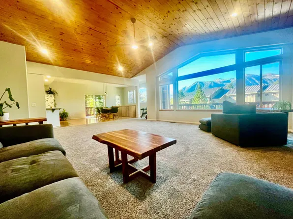 447 Wagon Wheel Rd, Mammoth Lakes, CA 93546