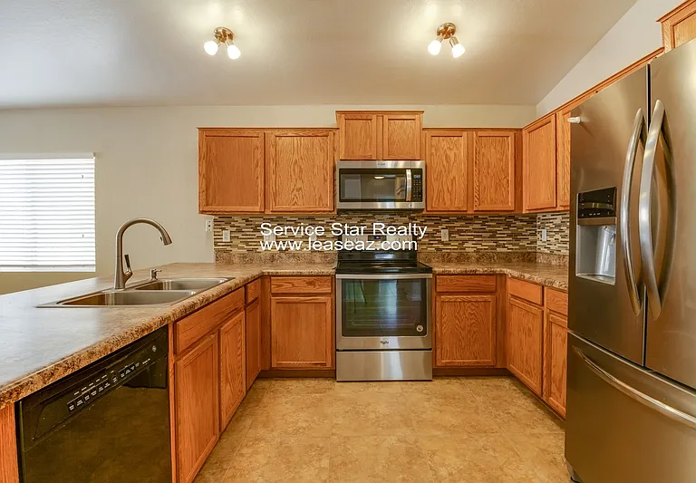 11560 W Cheryl Dr — Photo 10