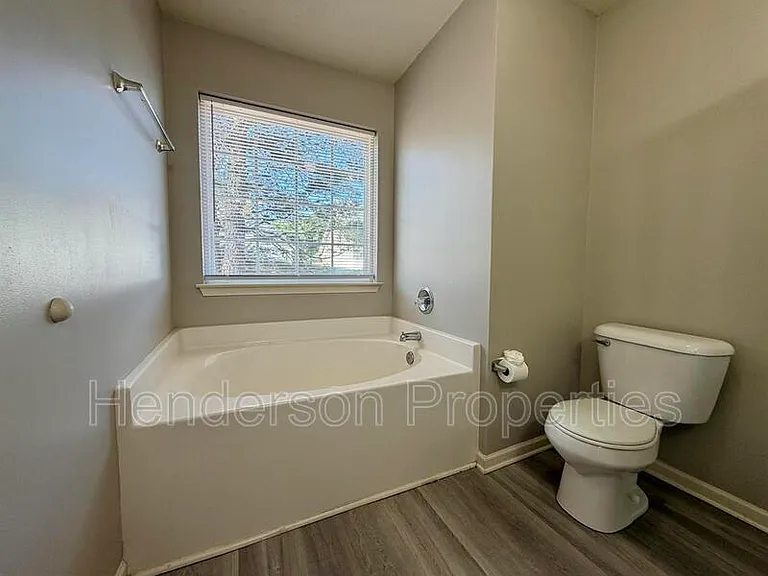 1848 Duke Adam St — Photo 12