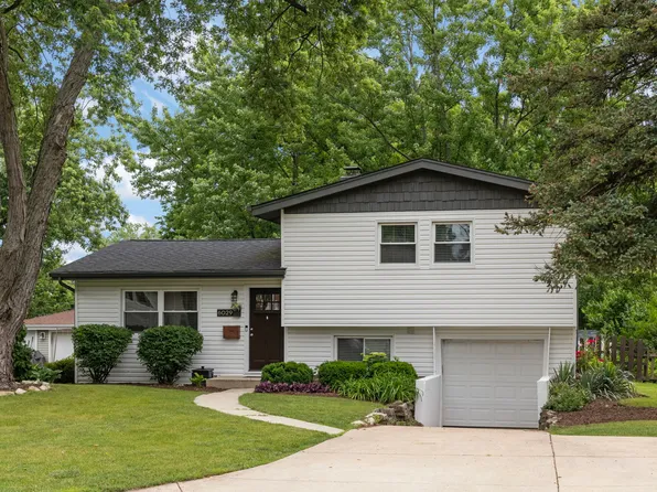 6029 Grand Ave, Downers Grove, IL 60516