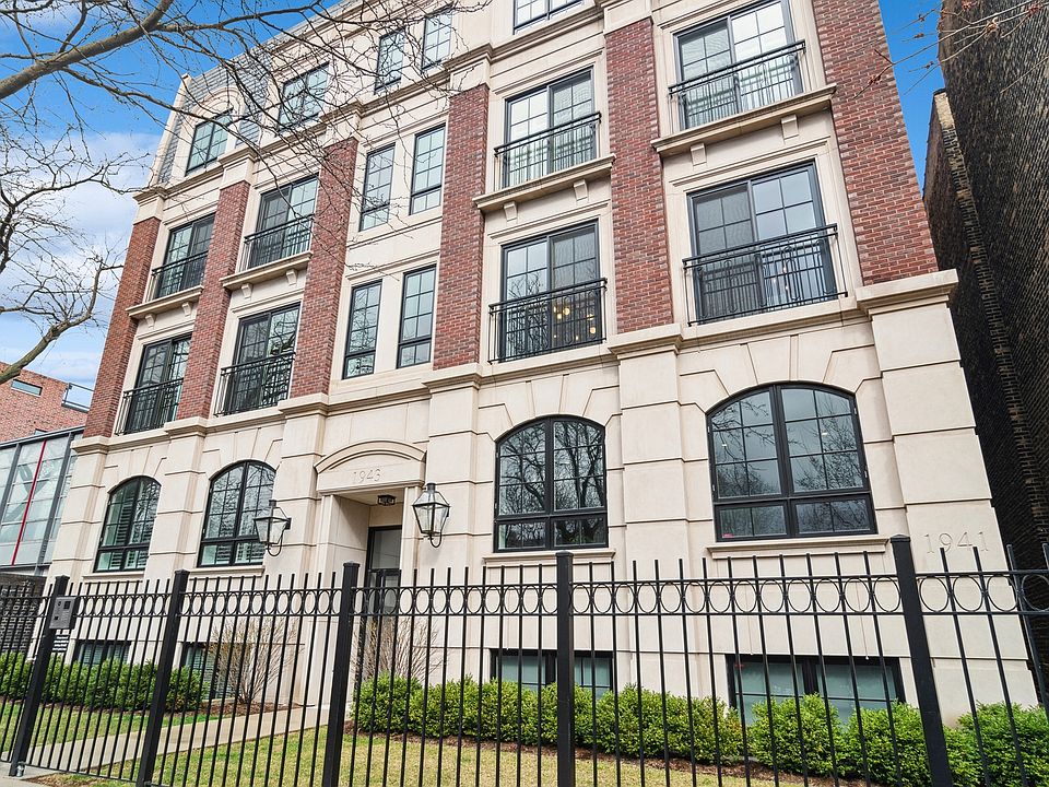 1st image of 1943 N Larrabee St #2S