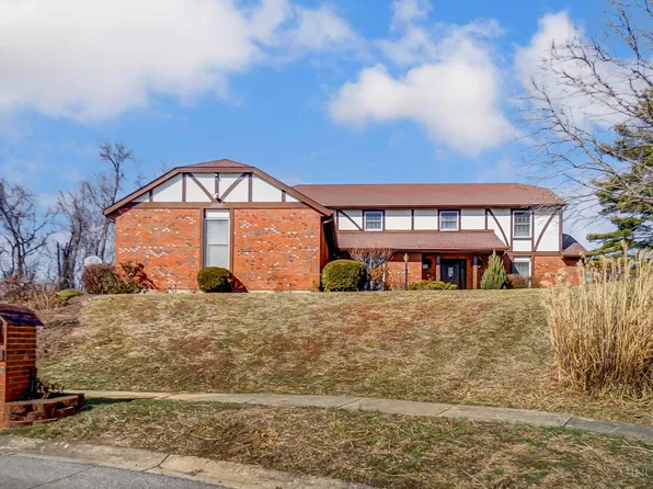 1320 Hunter Ct, Fairfield, OH 45014