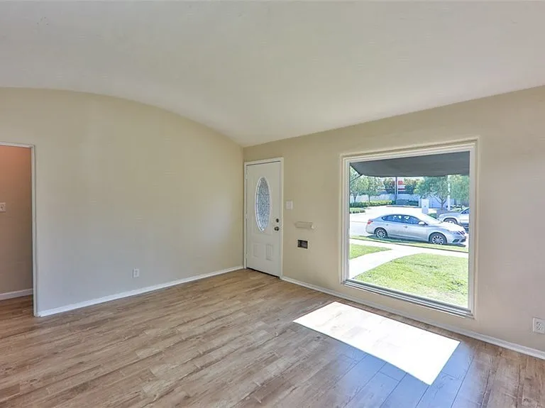 5828 Lime Ave #1 — Photo 5