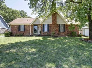 4490 Ross Rd, Memphis, TN 38141