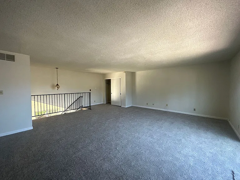 312 De Vega Ct — Photo 24