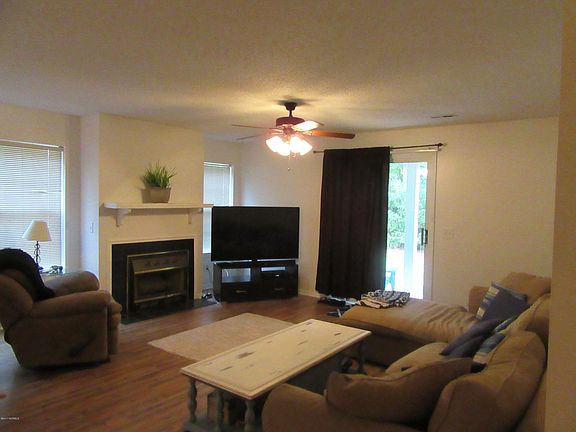 3rd image of 3003 Mulberry Lane #A