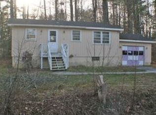 6 Emerson Dr, Center Barnstead, NH 03225