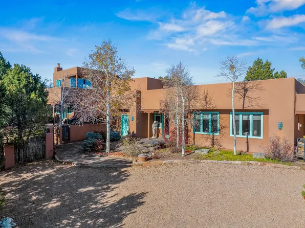 204 Vitrina Ct, Santa Fe, NM 87501