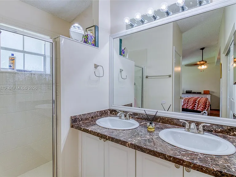 11415 Lakeview Dr #2-D — Photo 25