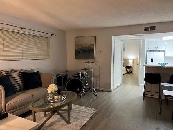 700 W University Dr #I-102, Tempe, AZ 85281