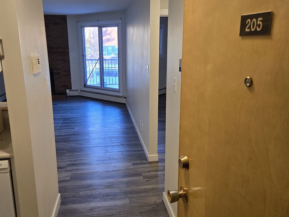 1st image of 10746 102nd St NW #949495