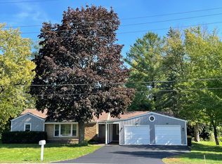 7 N Wheeling Rd, Prospect Heights, IL 60070