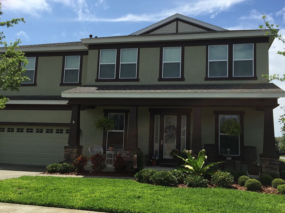 Front w/Lush Landscaping