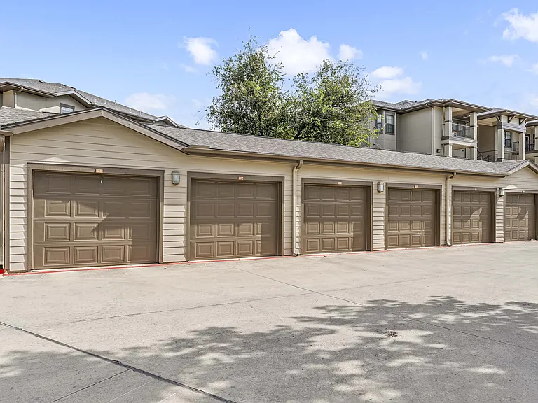 Palomino Apartments Homes — Photo 54
